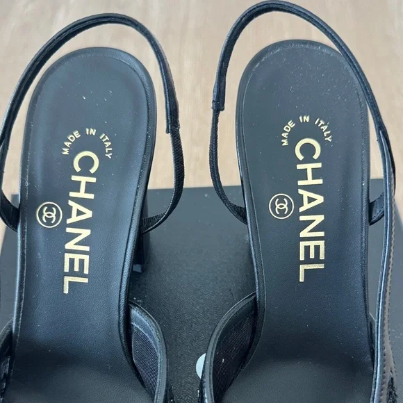 Chanel 2025 Interlocking CC Logo Slingback - Picture 3 of 8